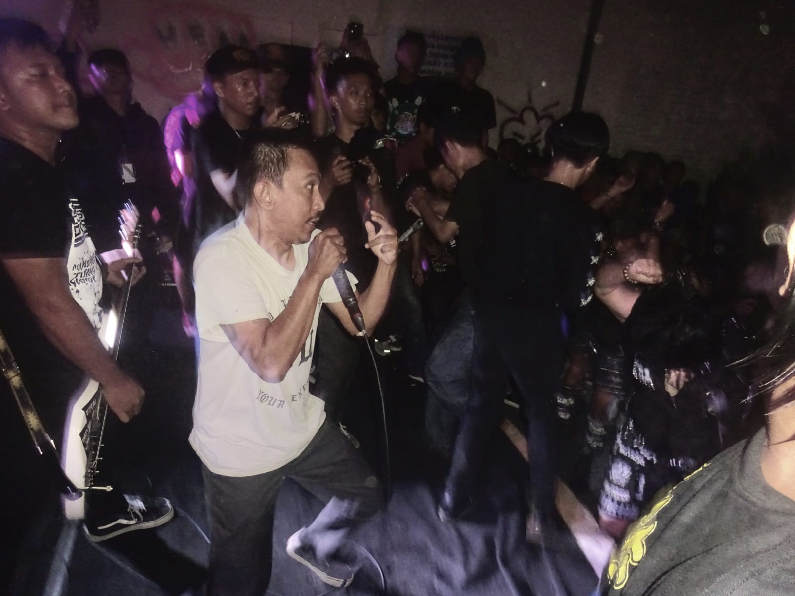 Ngobrol bersama Total Jerks lewat Weekend Tour Vol 3 bertajuk ‘Total Addiction’ Chapter Borneo di Pontianak