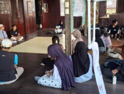 Belajar dari Hulu: Pameran “Kisah-Kisah Dari Hulu” Angkat Pengetahuan Ekologis Masyarakat Adat Kapuas Hulu di Tengah Ancaman Ekspansi Lahan