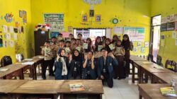 Satu Genggaman, Seribu Cerita: Menghidupkan Literasi Digital Dengan Pelatihan Perpustakaan Digital di SDN 02 Krandon