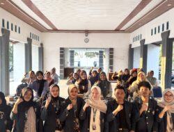 Edukasi Kebersihan Lingkungan, Mahasiswa KKN UNDIP Ajak Ibu-Ibu PKK Desa Krandon Kelola Sampah dari Rumah